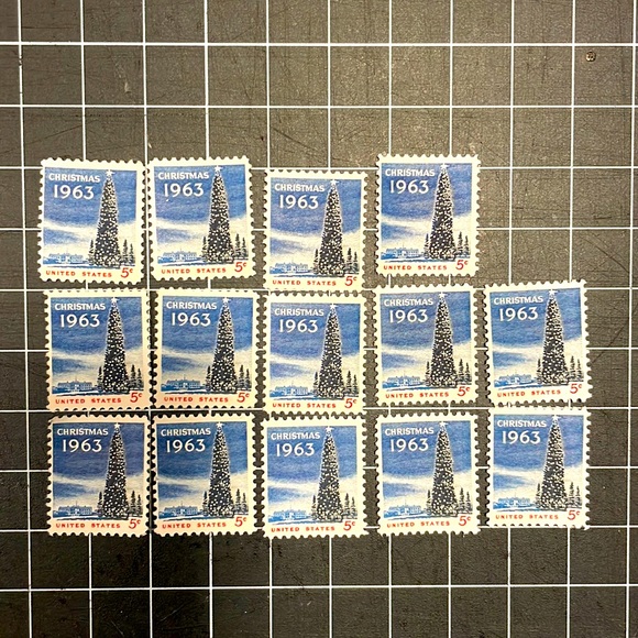 14 new never used 1963 Christmas stamps White House and USA tree - Picture 1 of 2